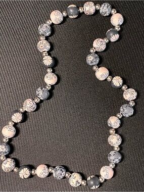 Handcrafted Black and White Floral Beaded Necklace